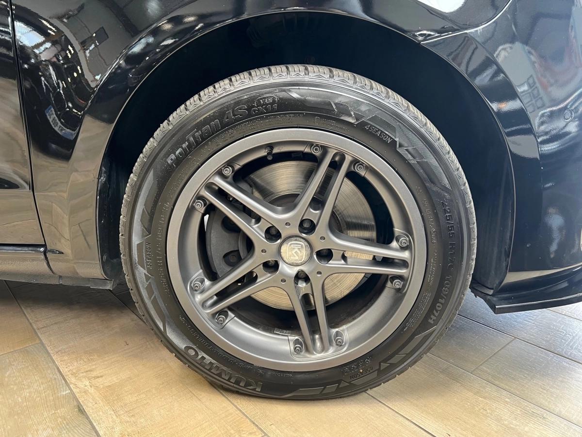 Mercedes Vito VIP EXTRA LONG 119 CDI 190 4MATIC 7G-TRONIC 5PL /AMENAGEMENT ROVELVER/SALON/TV/CAFE/PS4/LED/