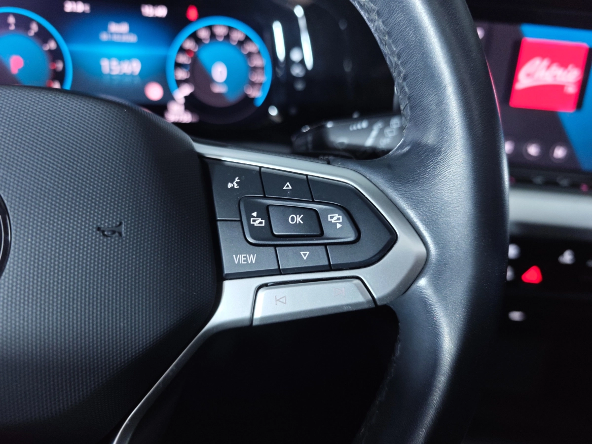 Volkswagen Golf - photo 11