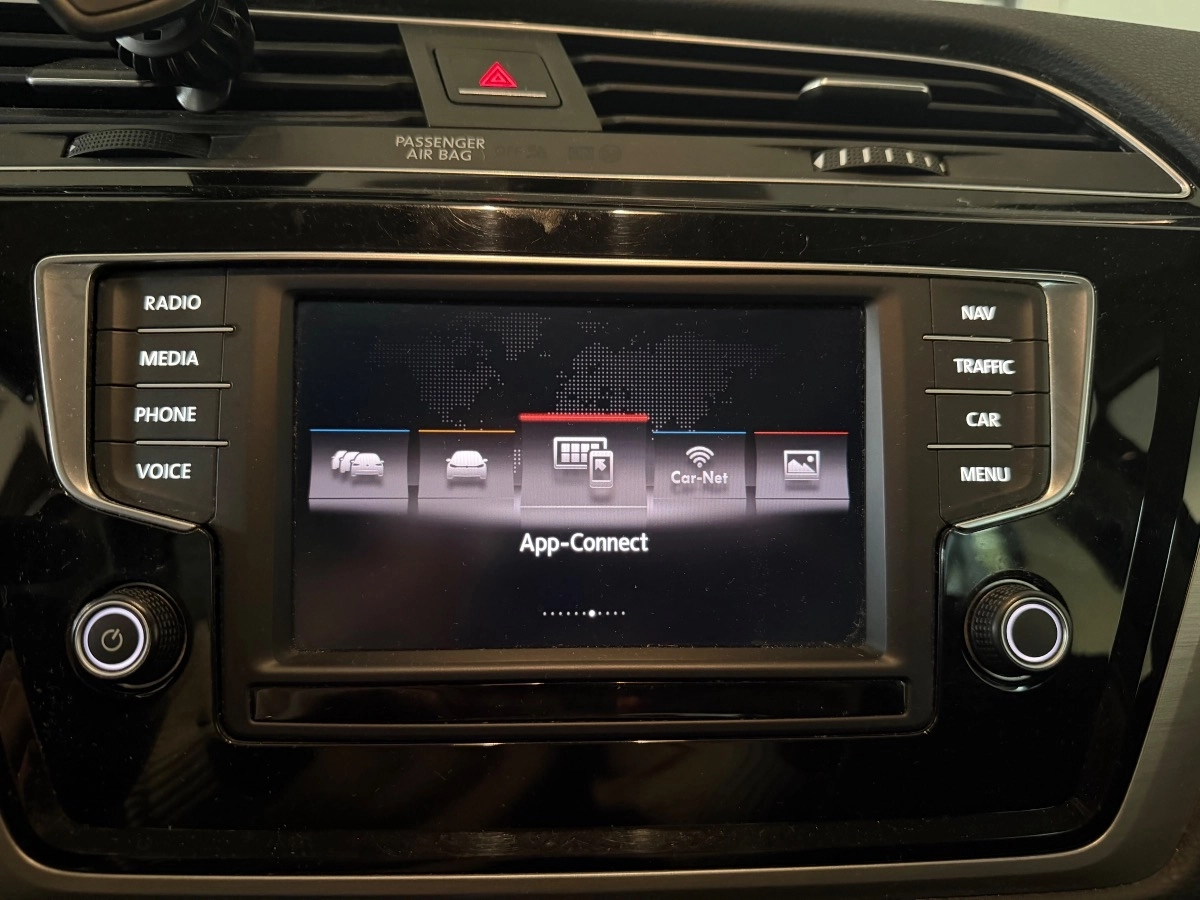 Volkswagen Touran - photo 13