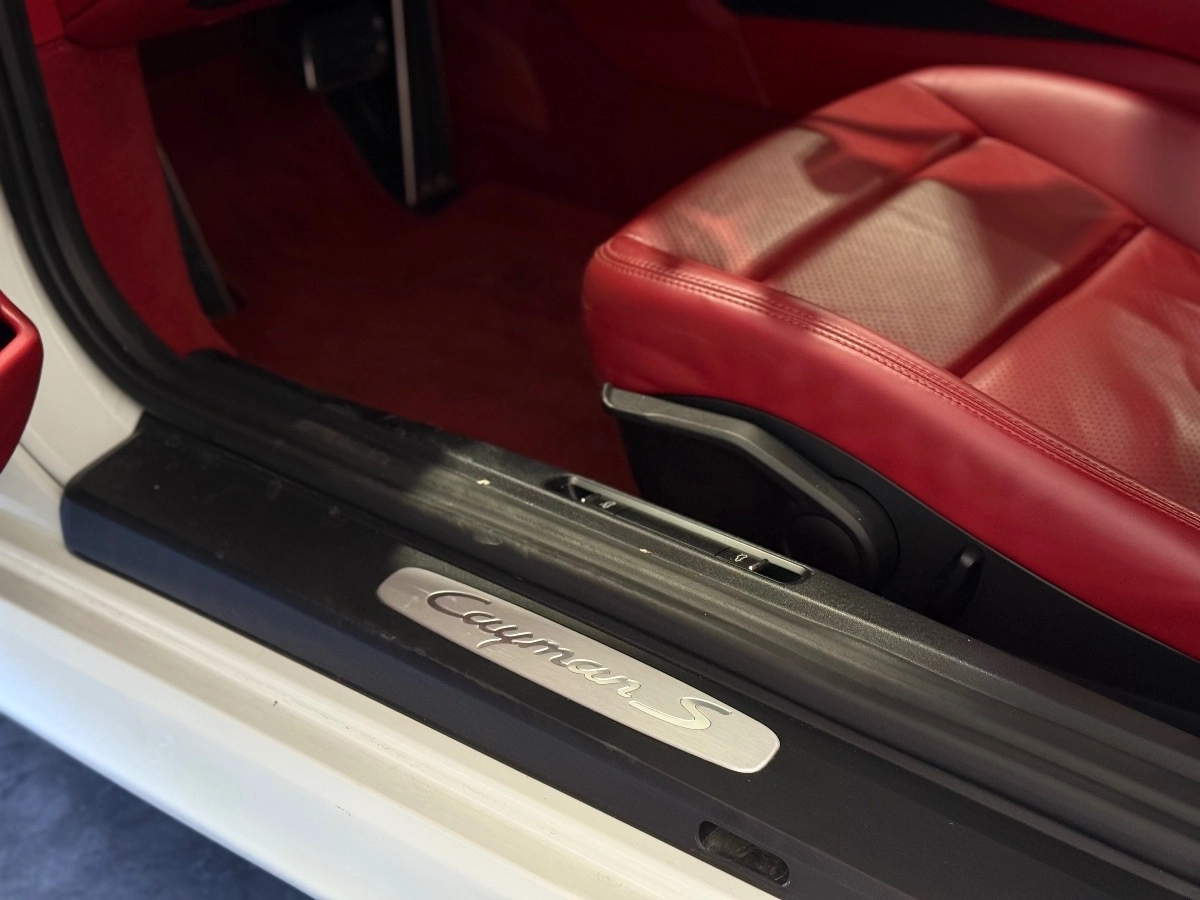 Porsche Cayman - photo 15