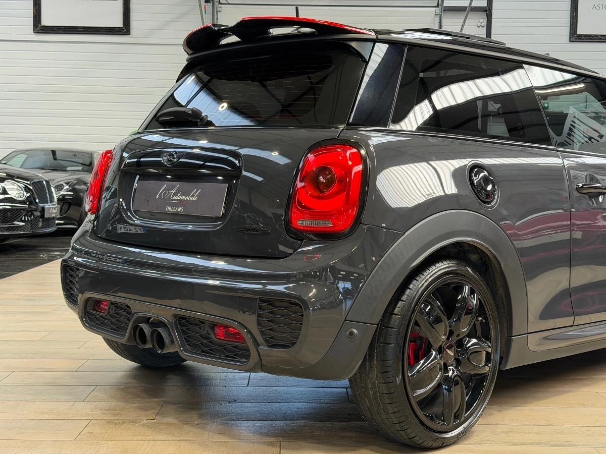 Mini Mini III (F56) 2.0 231 JCW BVA6 3P