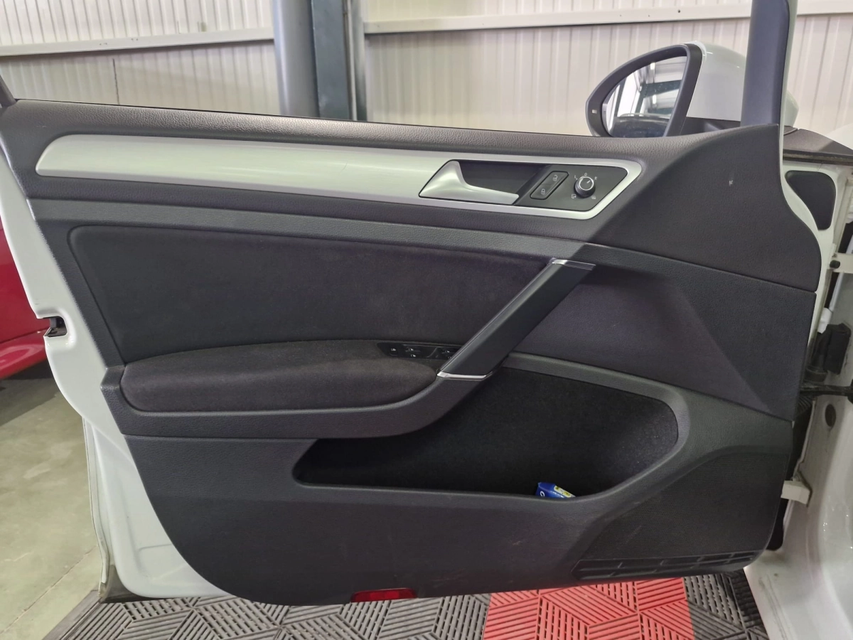 Volkswagen Golf - photo 26