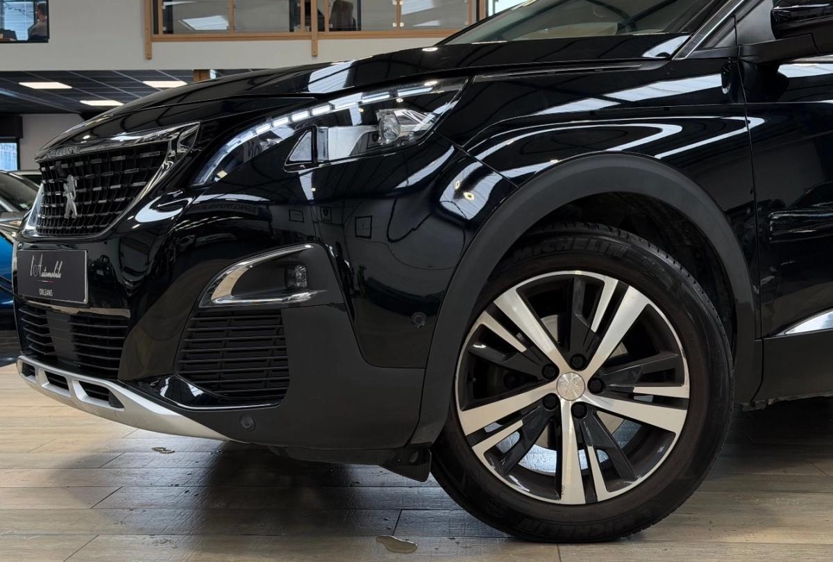 PEUGEOT 3008 (II) 1.2  EAT8 S&S 130CH - 1ERE MAIN - ENTRETIENS CONSTRUCTEUR