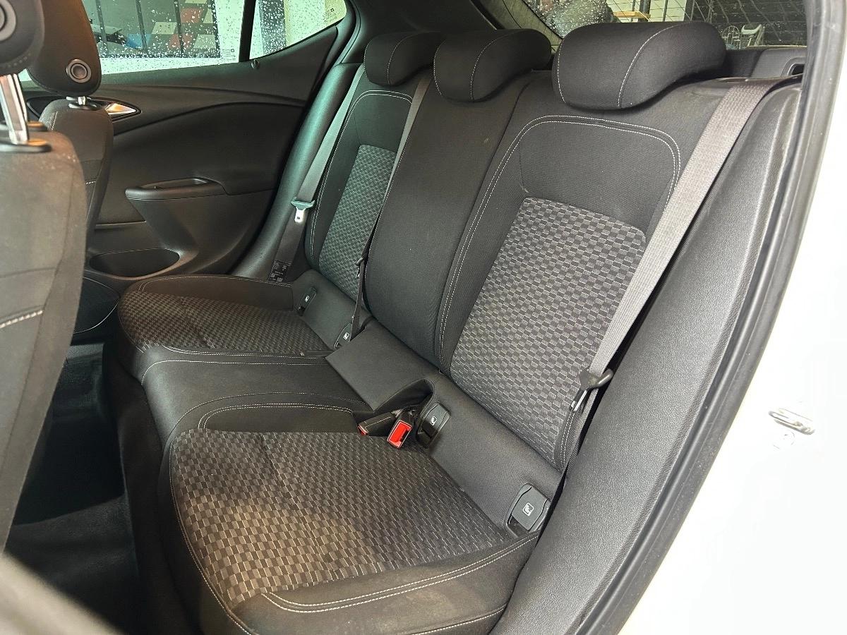 Opel Astra - photo 8