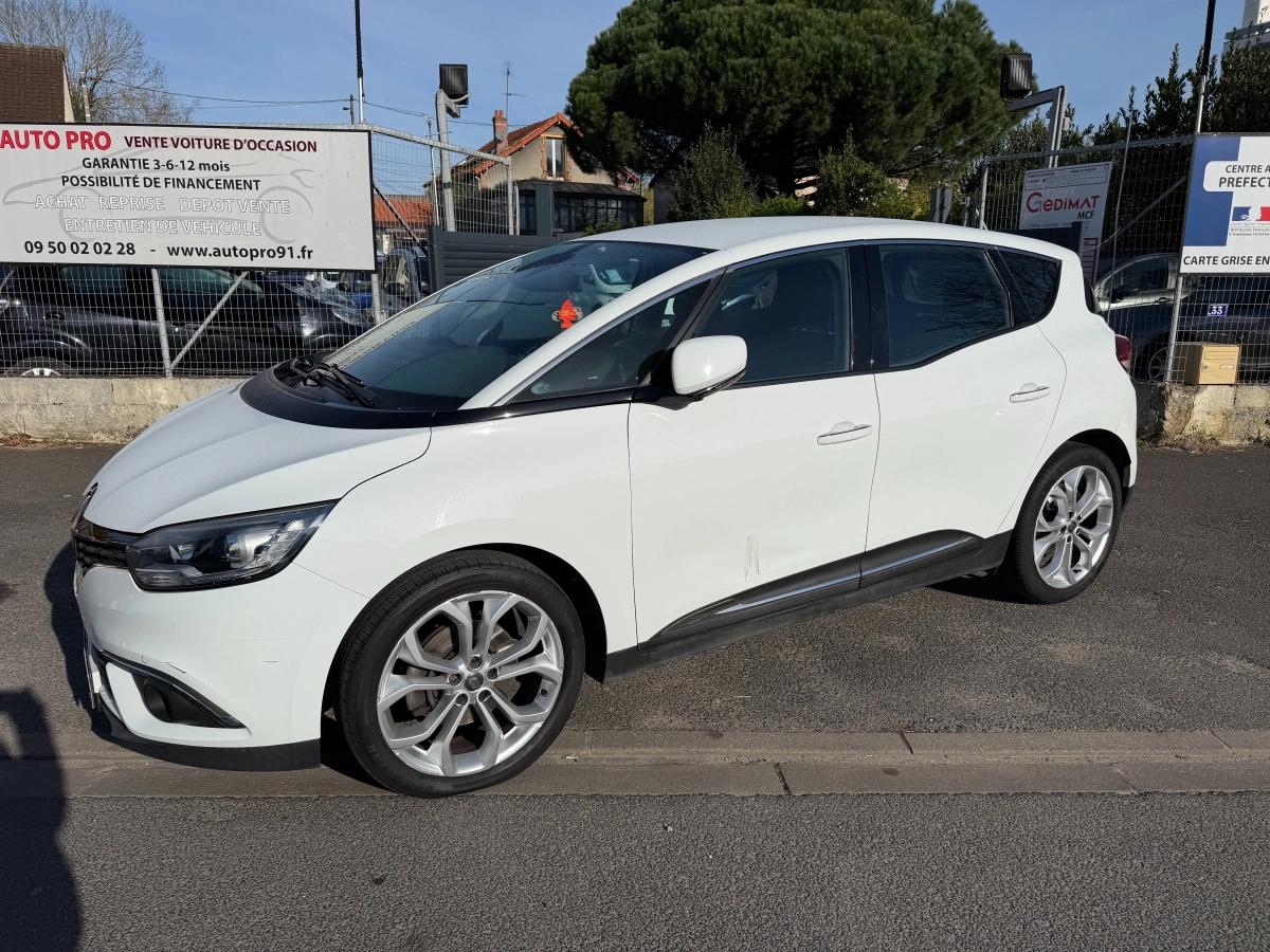 Renault Scenic 1.3 TCE 140 BLACK EDITION