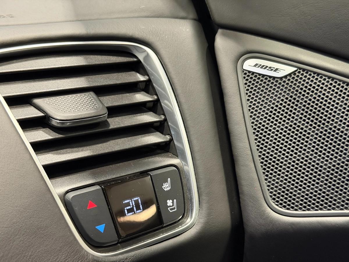 Chevrolet Corvette COUPE Z06 6.2 660 TARGA 3LZ BVA