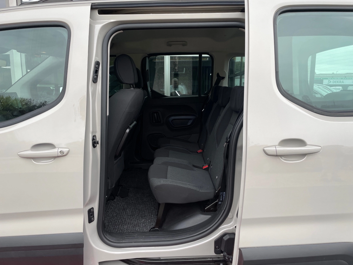 Peugeot Rifter - photo 16