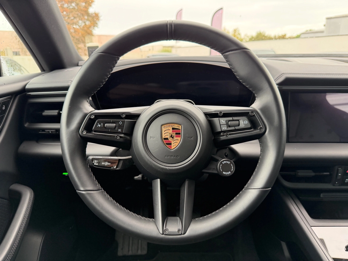Porsche Macan - photo 13