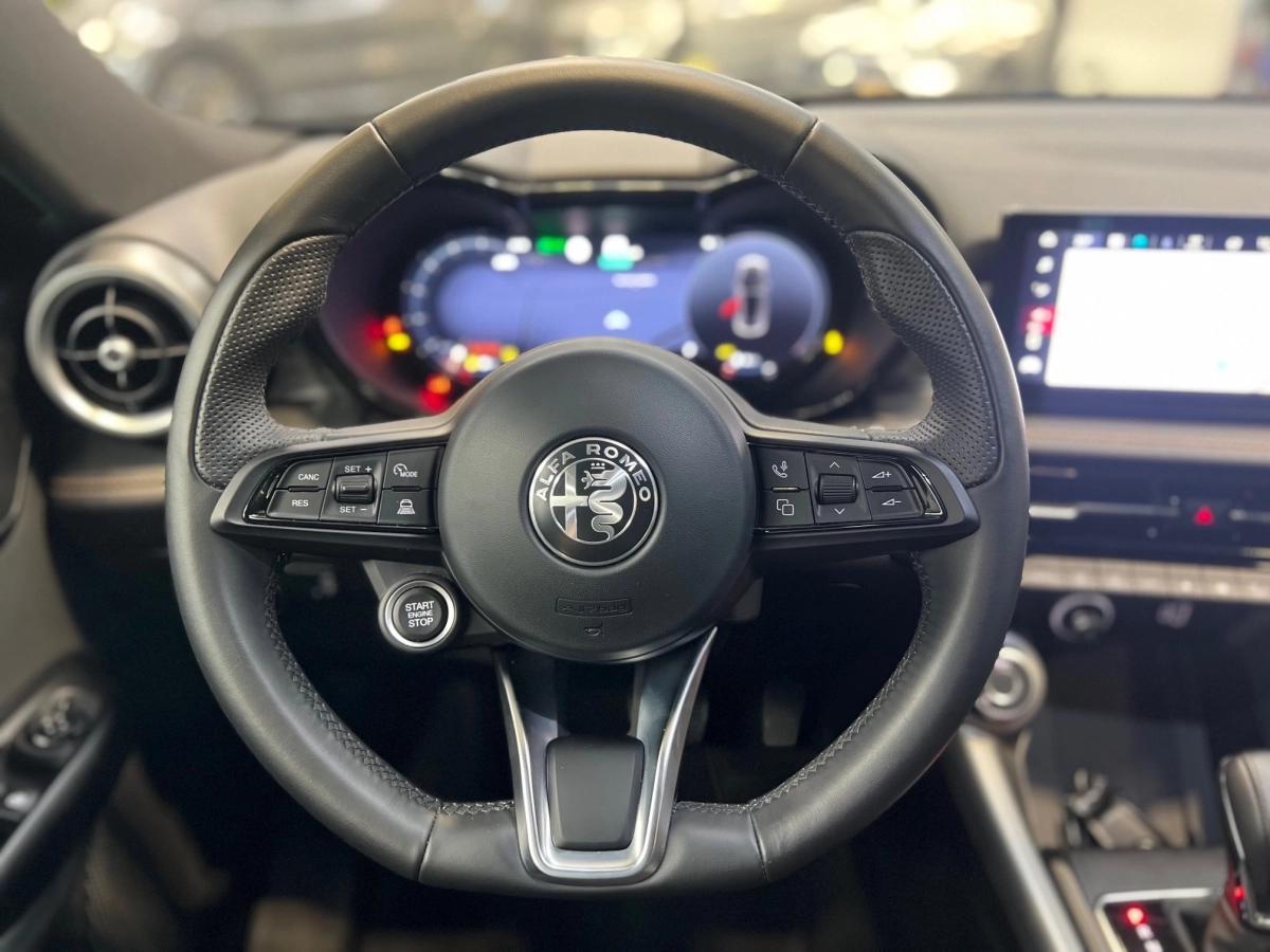 Alfa Romeo Tonale 1.3 PHEV 280 Sprint AT6 e-Q4