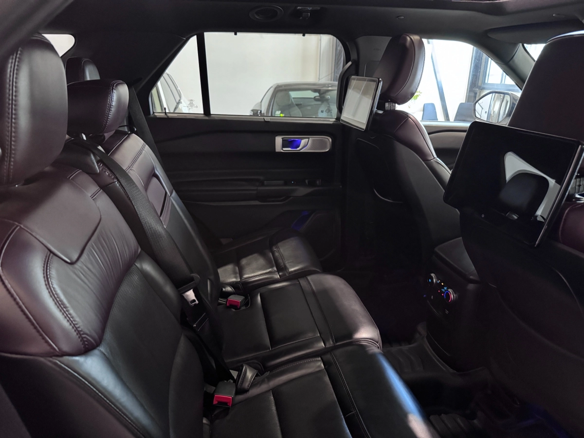 Ford Explorer - photo 14