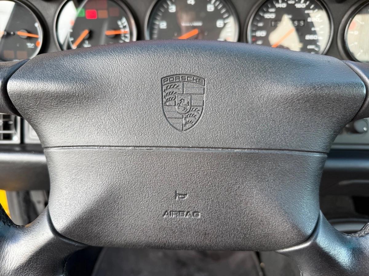 Porsche 911 COUPE 993 3.6 270 CARRERA 4