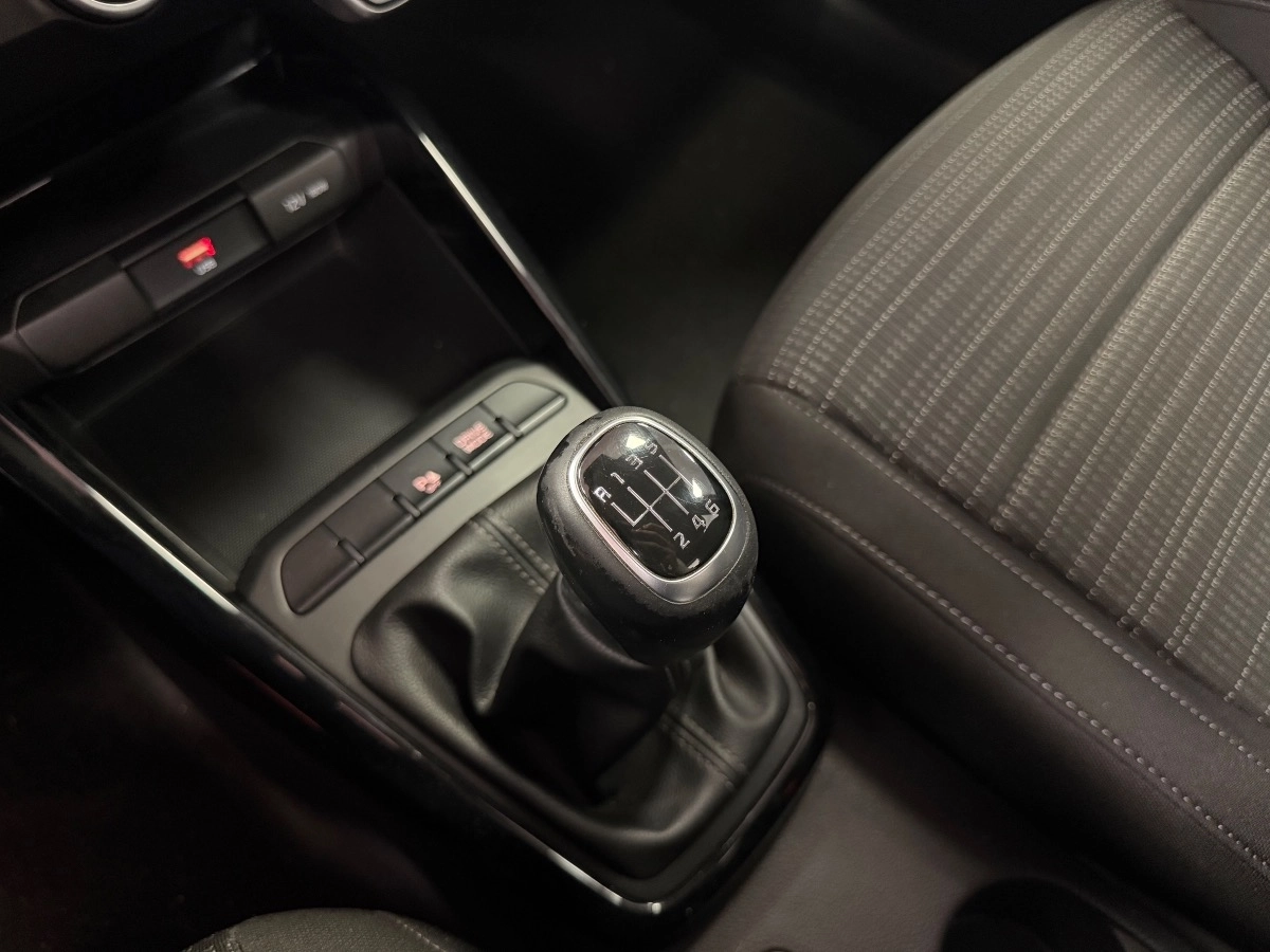 Kia Stonic - photo 19
