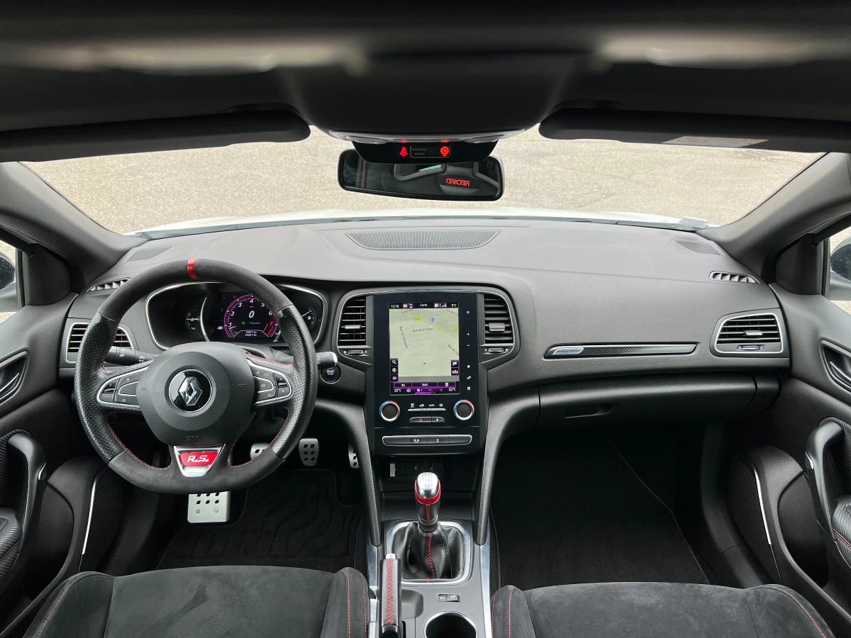 Renault Megane 1.8 300 RS TROPHY