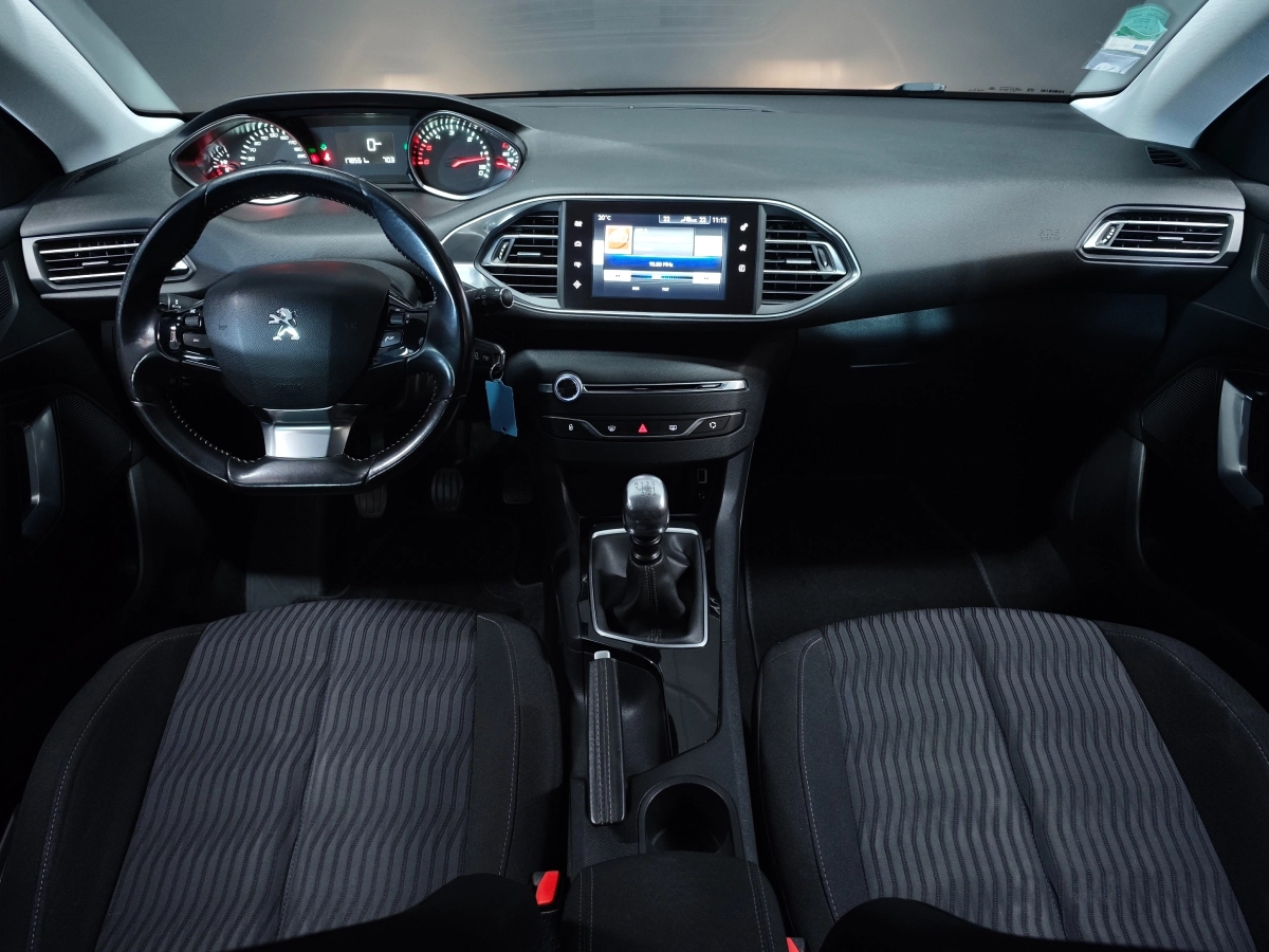 Peugeot 308 - photo 7