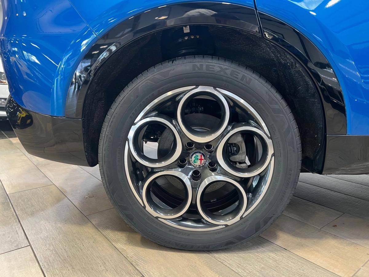 Alfa Romeo Tonale 1.3 PHEV 280 Sprint AT6 e-Q4