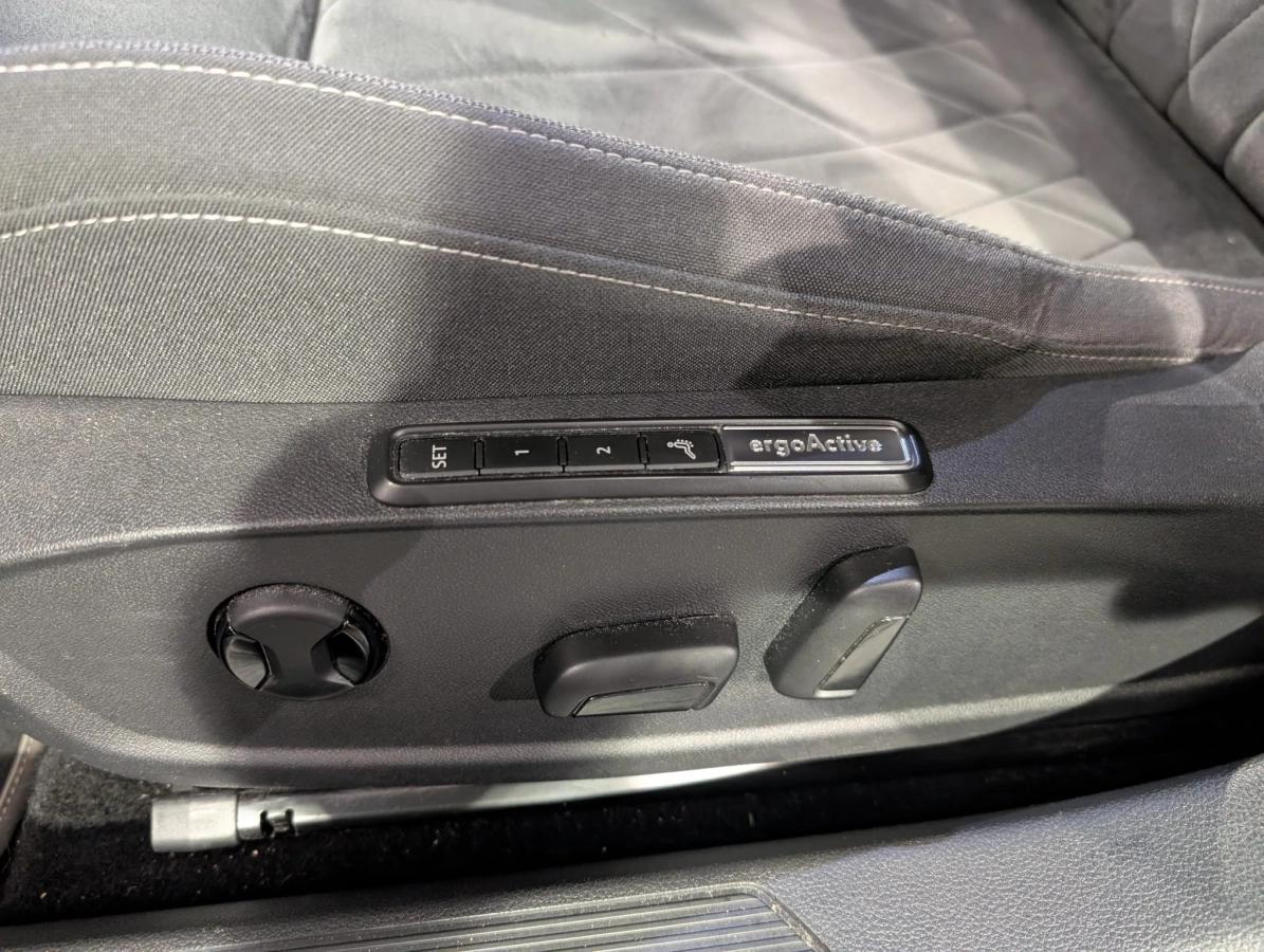 Aperçu indisponible de Volkswagen Golf