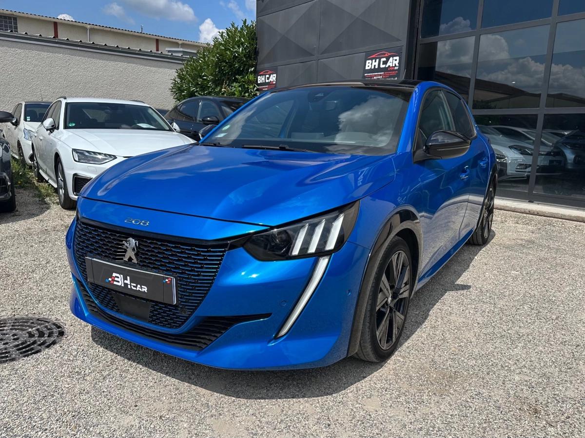 Image: Peugeot E-208 136CV GT LINE