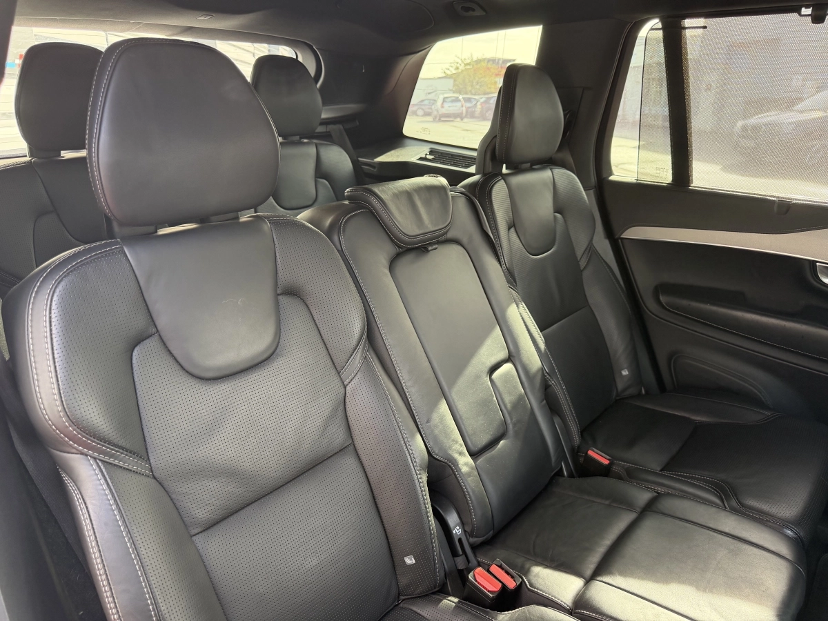 Volvo Xc90 - photo 11