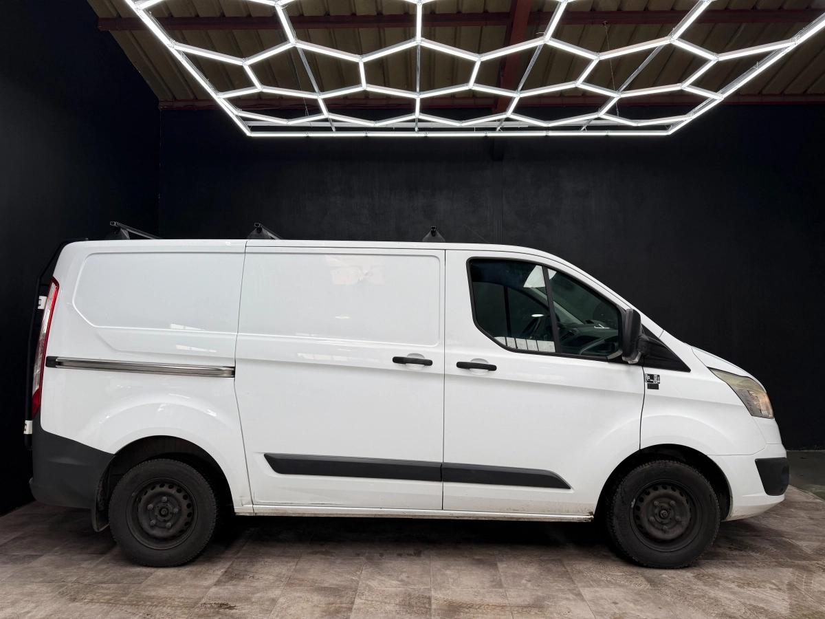 Ford Transit Custom Vu FOURGON 270 2.0 TDCI 130 L1H1 COURT PC-TN AMBIENTE