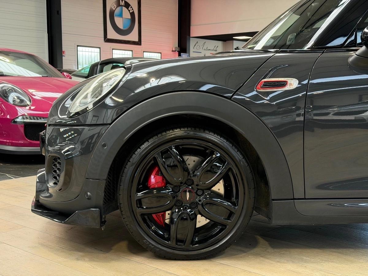 Mini Mini III (F56) 2.0 231 JCW BVA6 3P