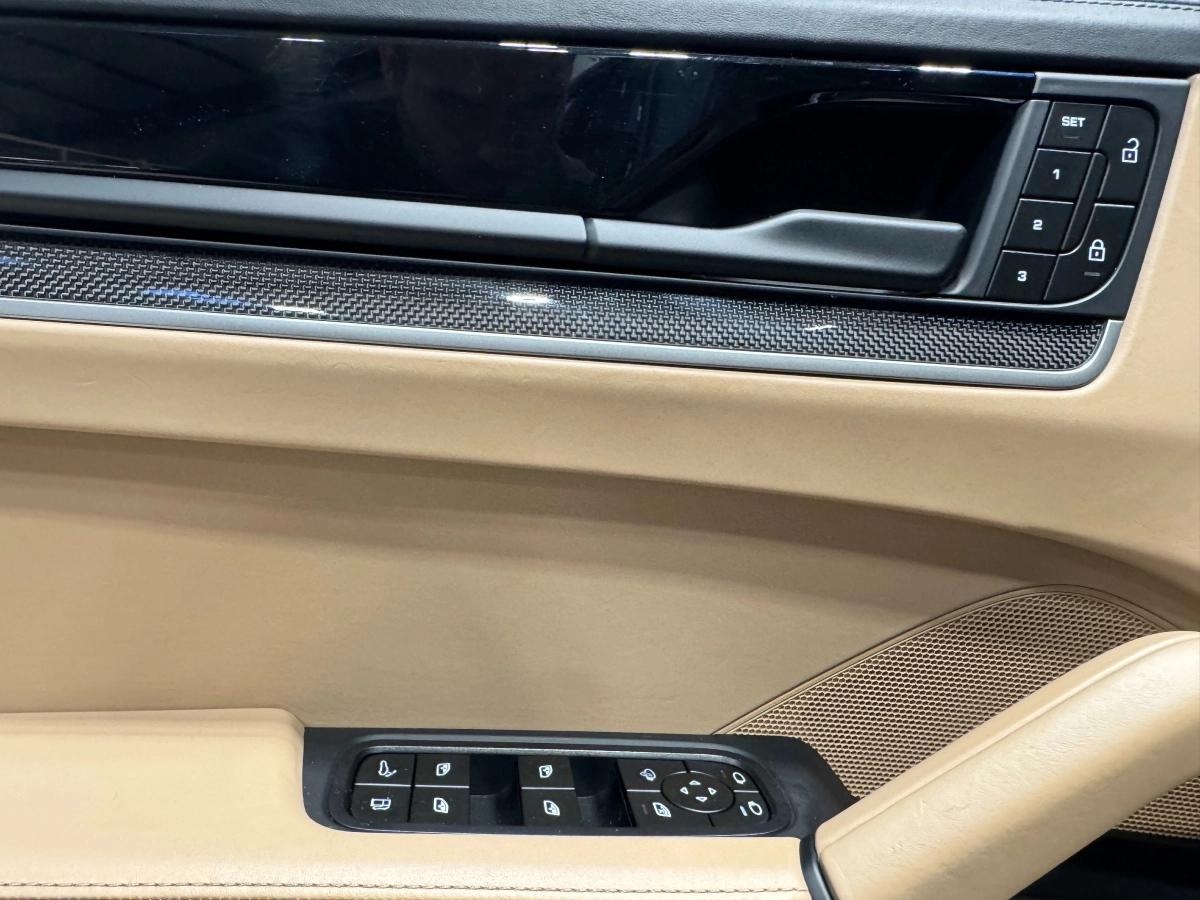 Porsche Cayenne COUPE 3.0 E-HYBRID 470H 305 PHEV 25.9KWH BVA