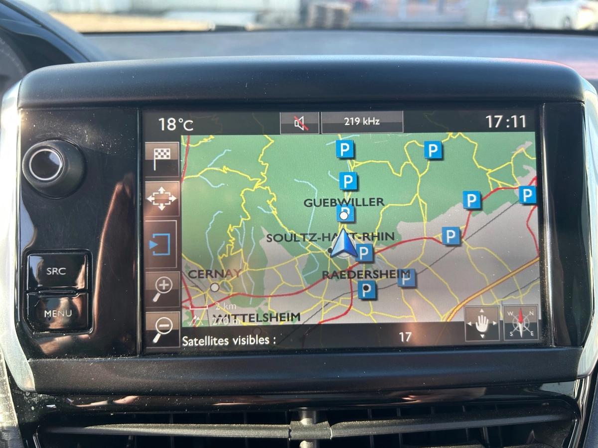 Peugeot 2008 GENERATION-I 1.6 BLUEHDI 120 CROSSWAY