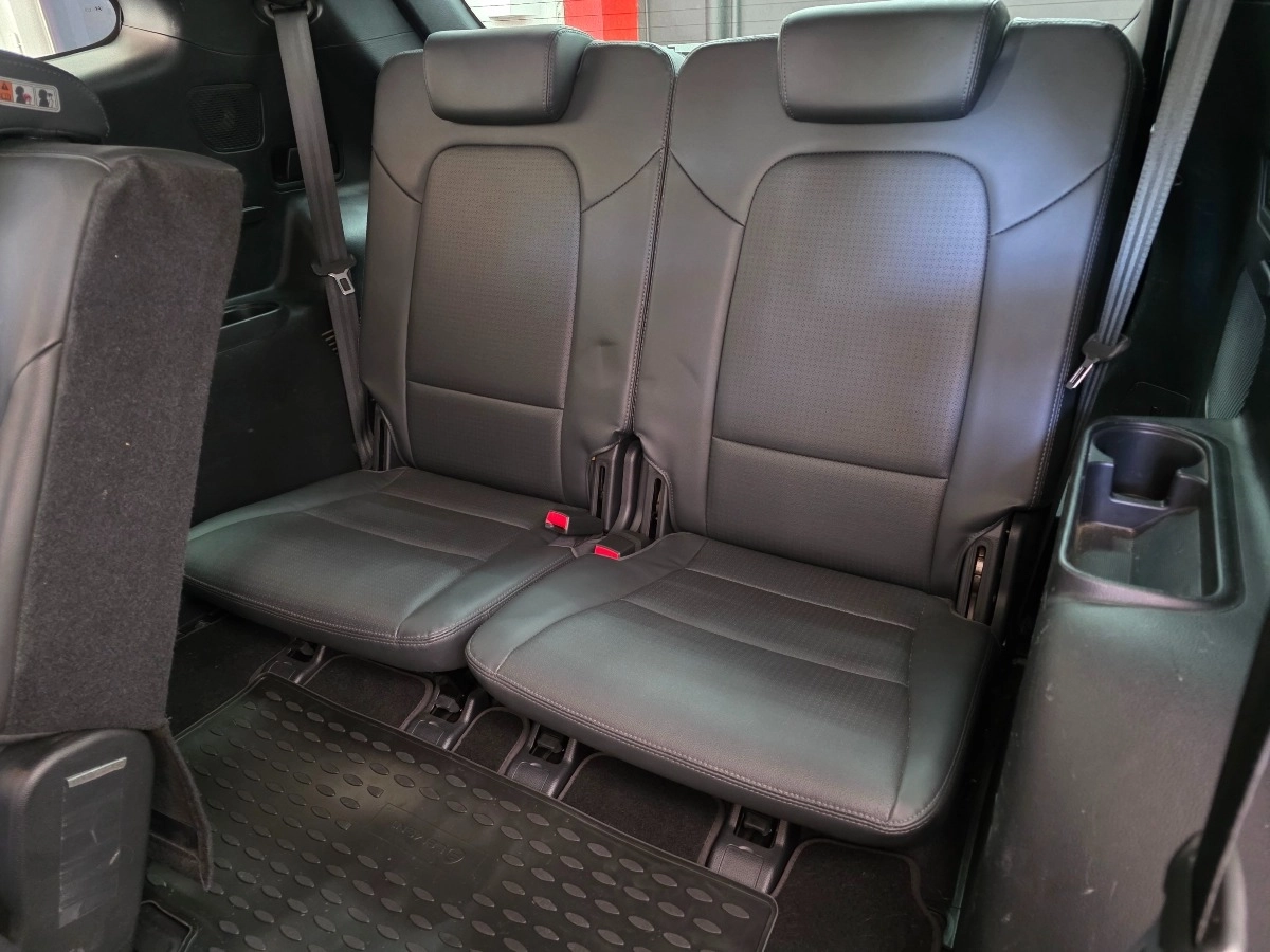 Hyundai Santa Fe - photo 20
