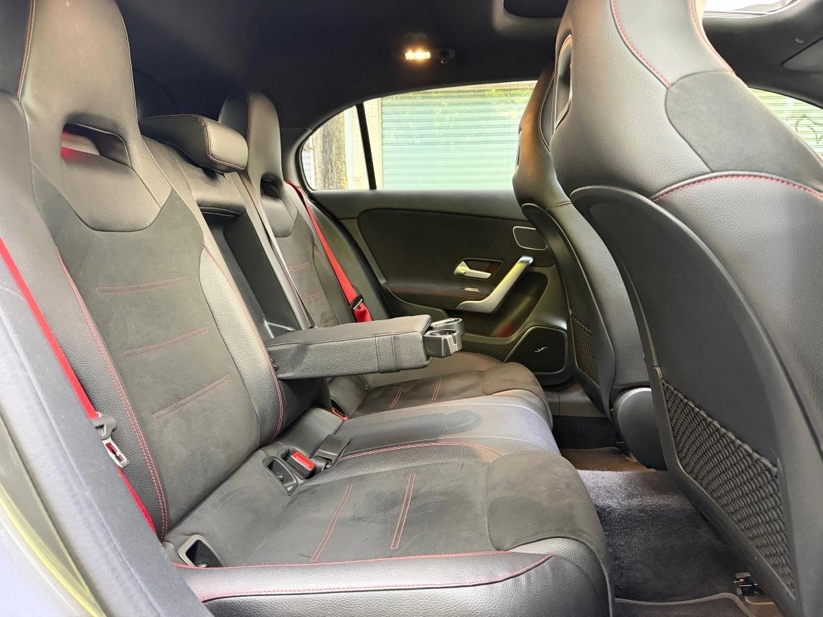 Mercedes Classe A 2.0 35 305 AMG 4MATIC 7G-DCT SPEEDSHIFT BVA