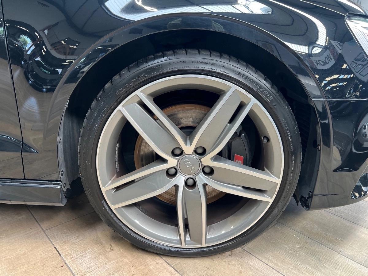 Audi S3 III (2) BERLINE 50 TFSI 300 QUATTRO S-TRONIC 7