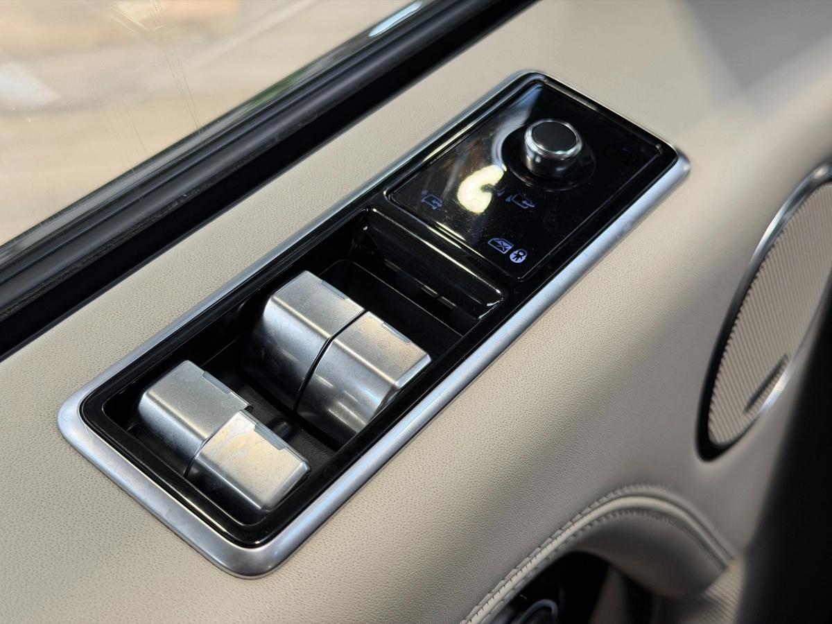 Land Rover Range Rover LWB 5.0 565 SUPERCHARGED SVAUTOBIOGRAPHY 4WD BVA