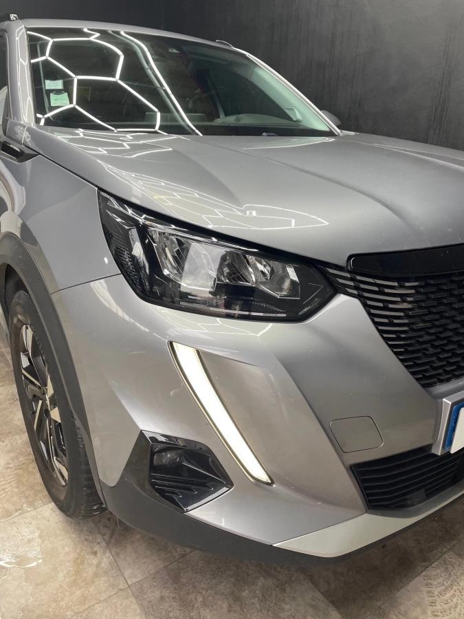 Peugeot 2008 GENERATION-I 1.2 PURETECH 100 ALLURE