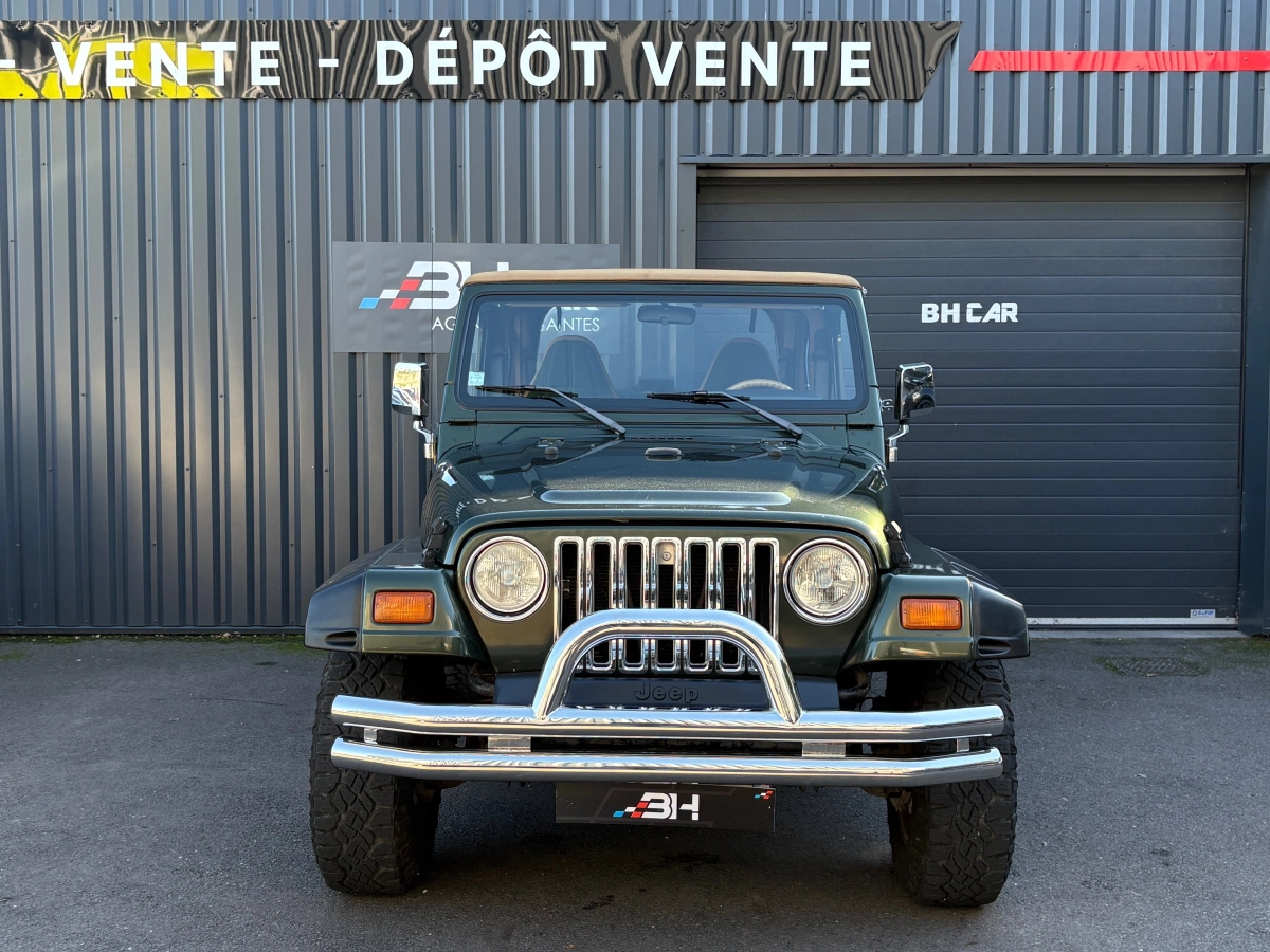 Jeep Wrangler - photo 3