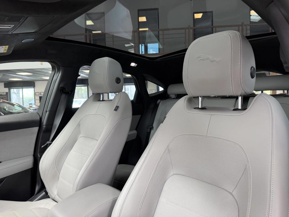 Jaguar E-pace 2.0 D200 205 MHEV HYBRID R-DYNAMIC SE AWD BVA