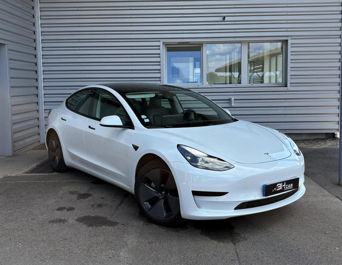 Image Tesla Model-3