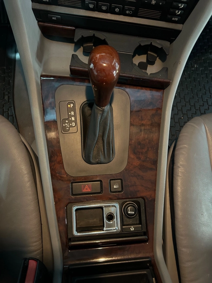 Bmw Serie 7 - photo 12