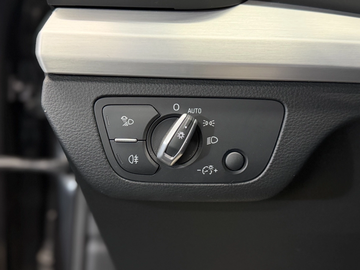 Audi Q5 - photo 14