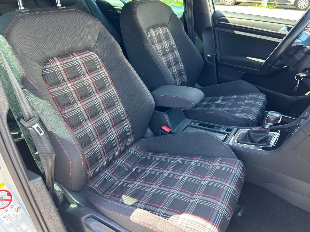 Volkswagen Golf 2.0 TSI 245 GTI DSG BVA