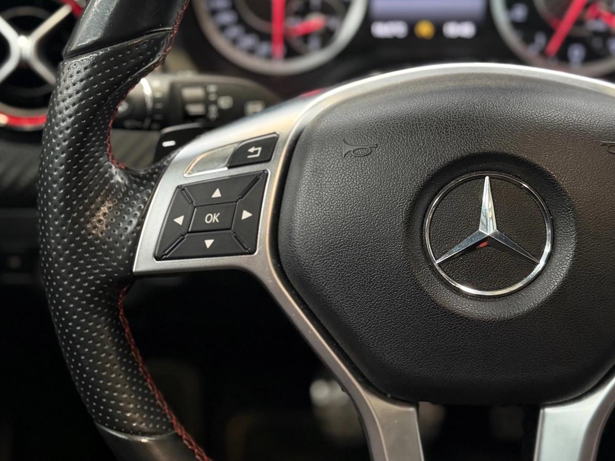 MERCEDES CLASSE A 45 AMG 4-MATIC SPEEDSHIFT 360CH - KIT AERO/TOIT OUVRANT/SIEGES CHAUFFANTS