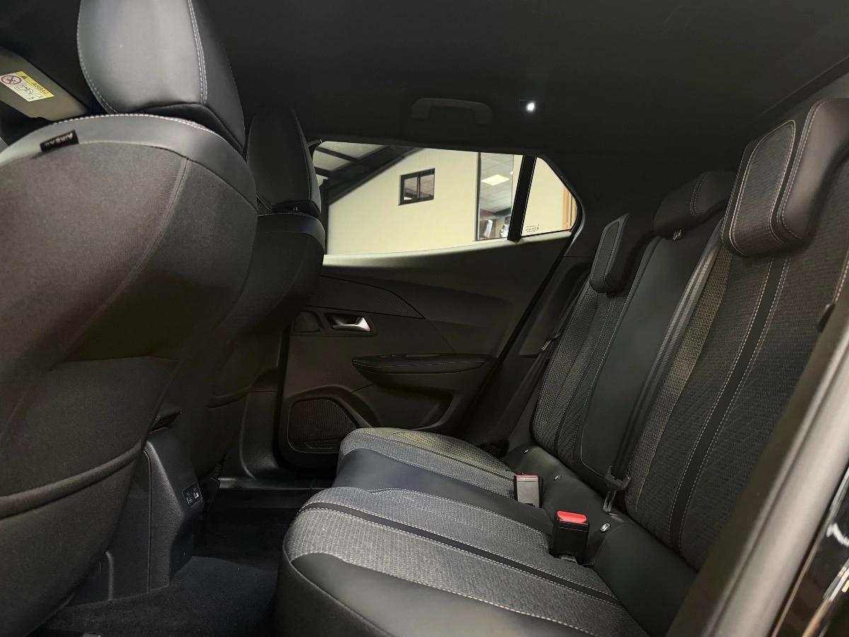 PEUGEOT 2008 1.2 HYBRID 145CH E-DCS6 - FINITION ALLURE - 1ERE MAIN - TVA RECUPERABLE