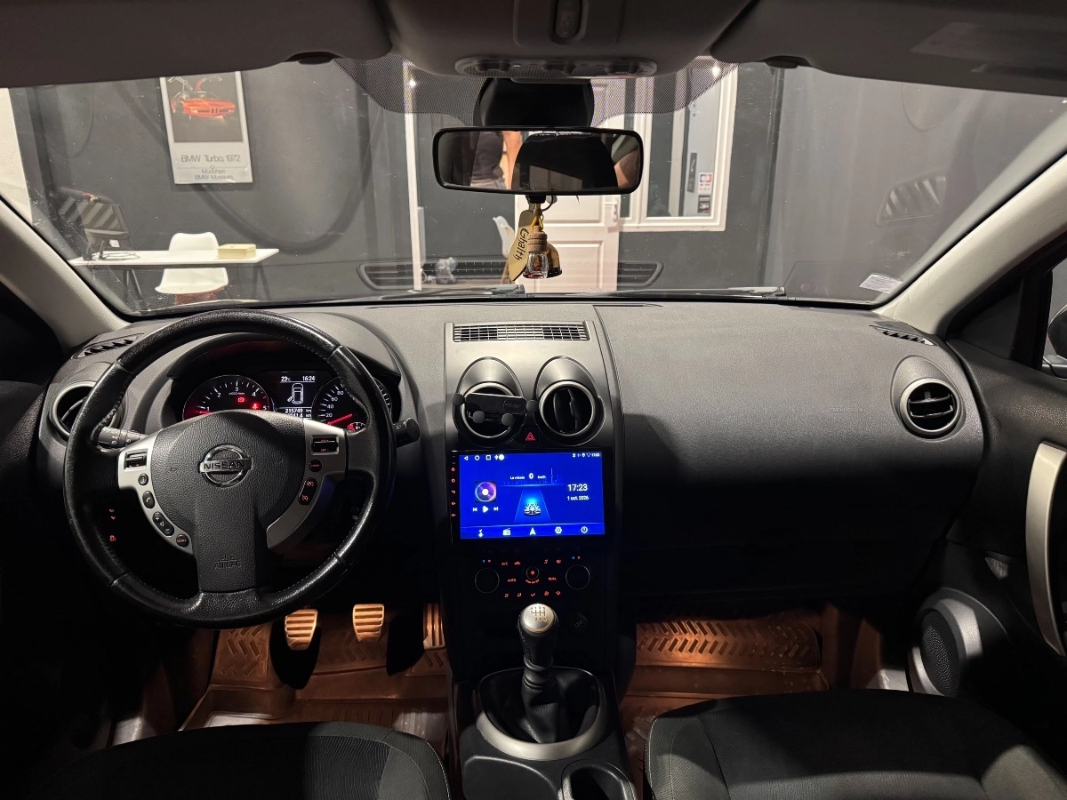 Nissan Qashqai - photo 8
