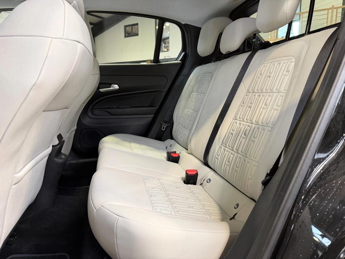 Fiat 600 100CV  MHEV HYBRID 48VOLT LA-PRIMA DCT6 1° MAIN/360°/CARPLAY