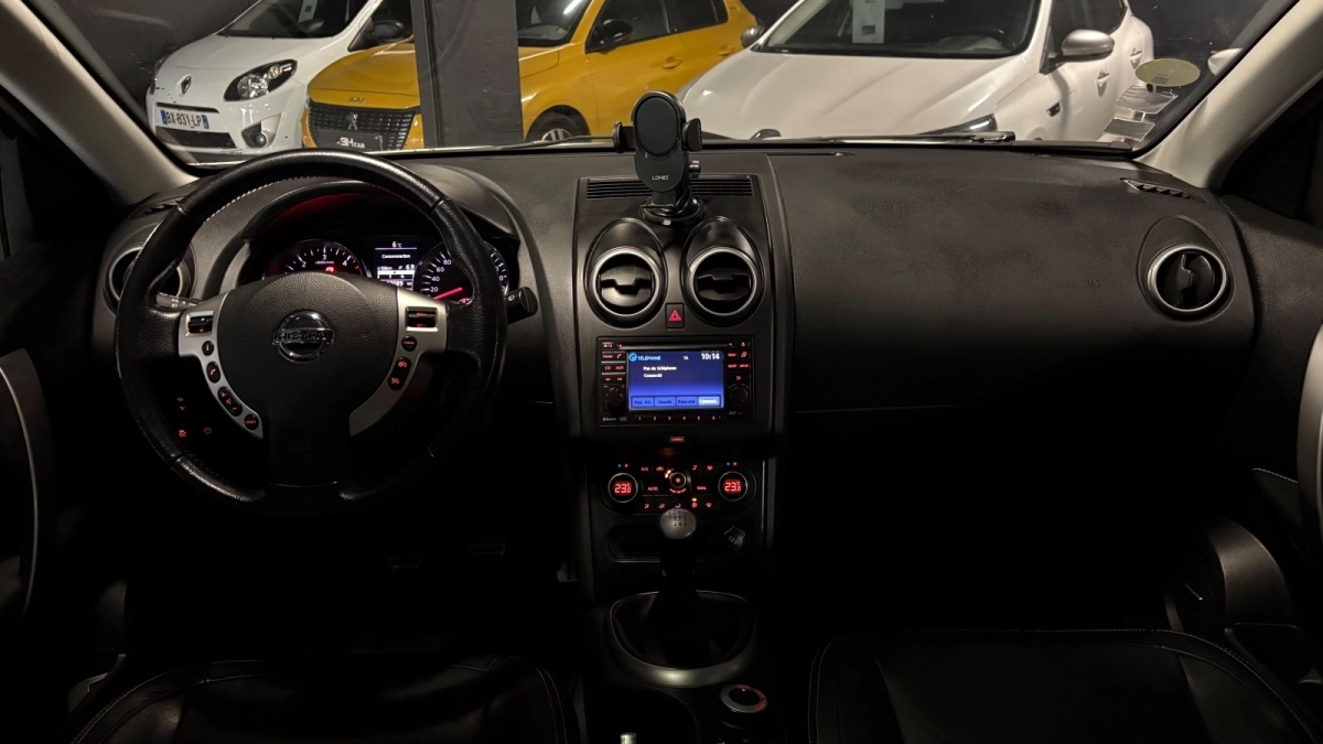 Nissan Qashqai - photo 16