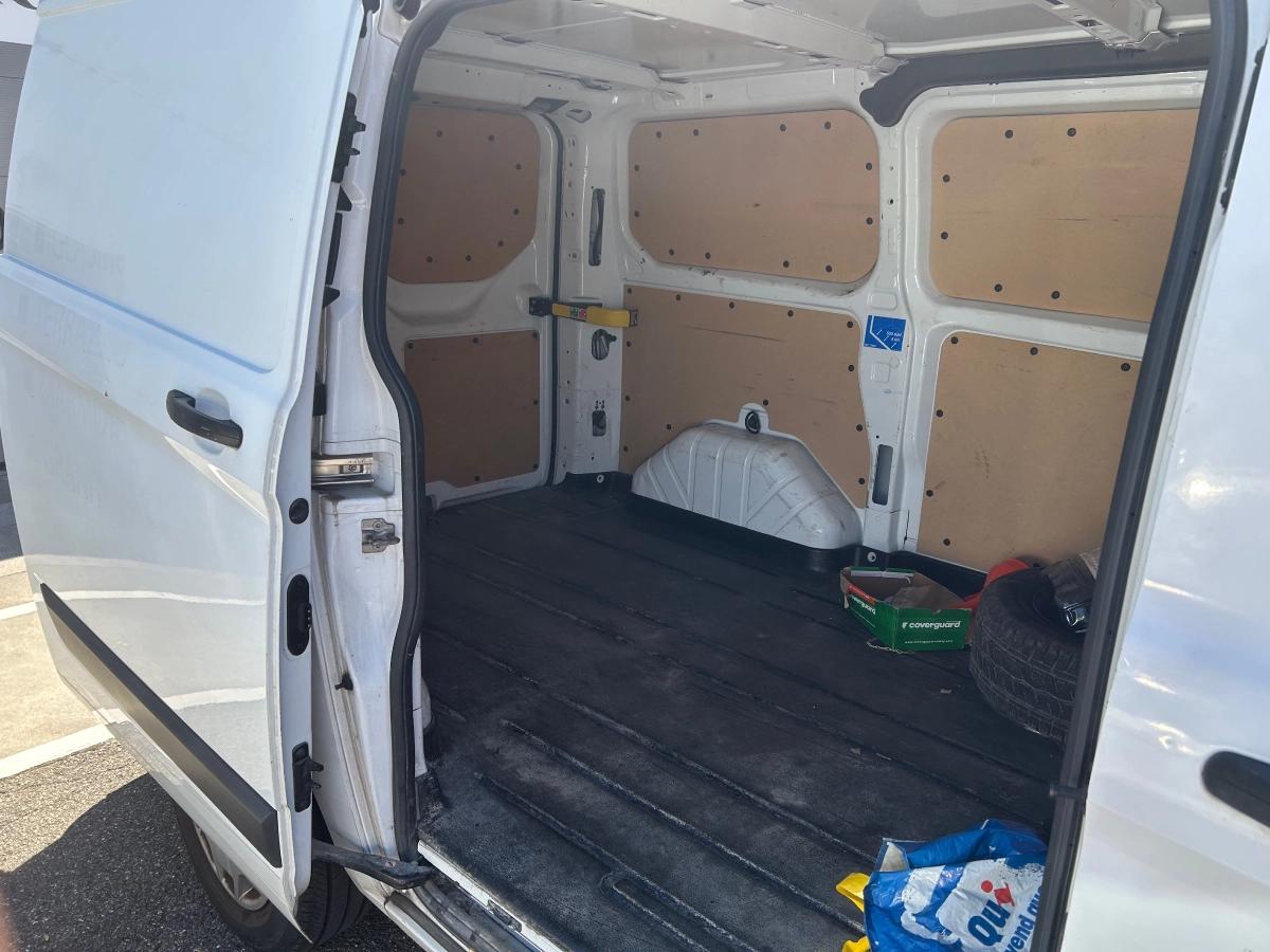 Ford Transit Custom COMBI 320 2.0 105 L1H1 COURT PC-TN VA