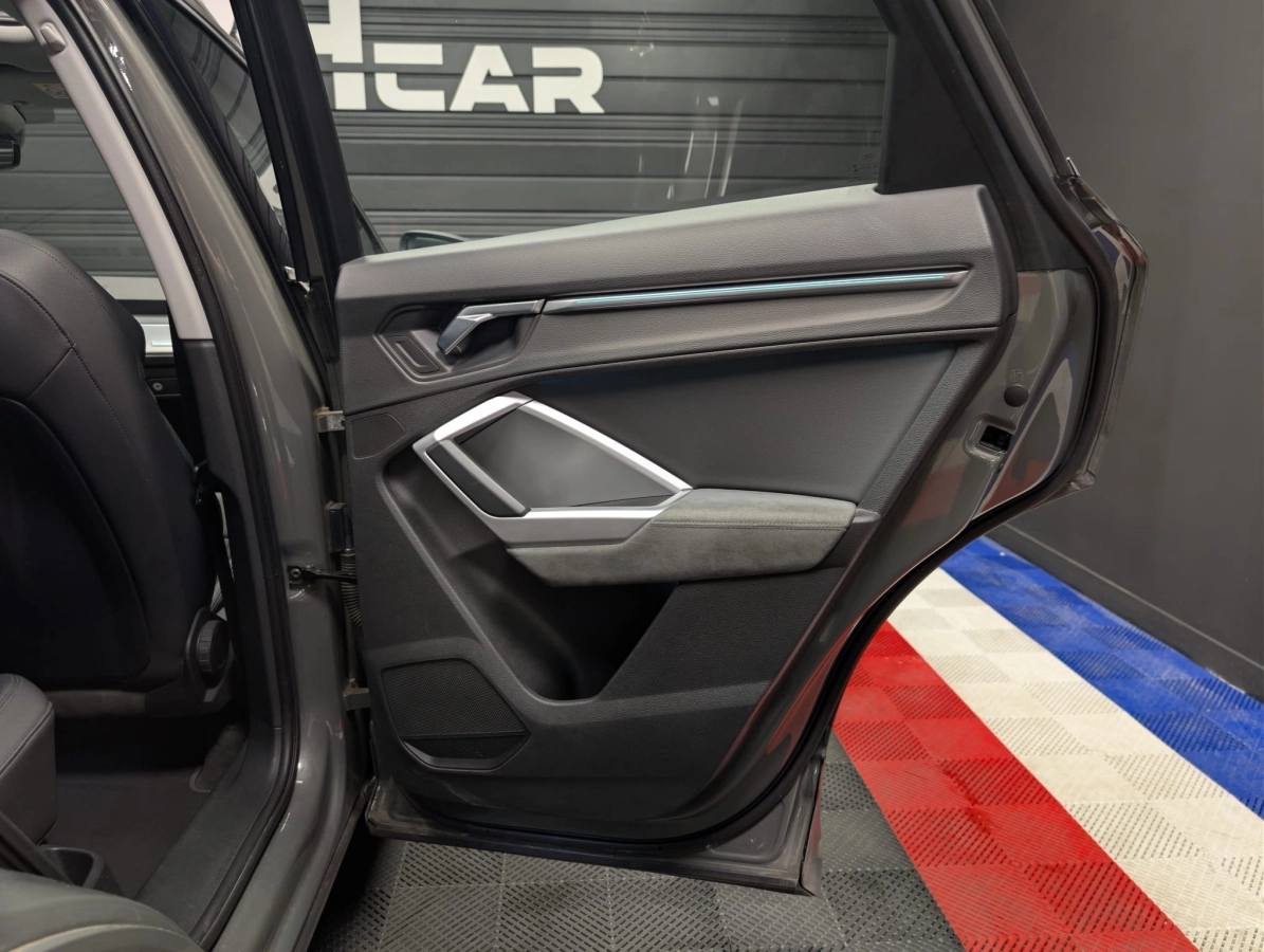 Audi Q3 - photo 35