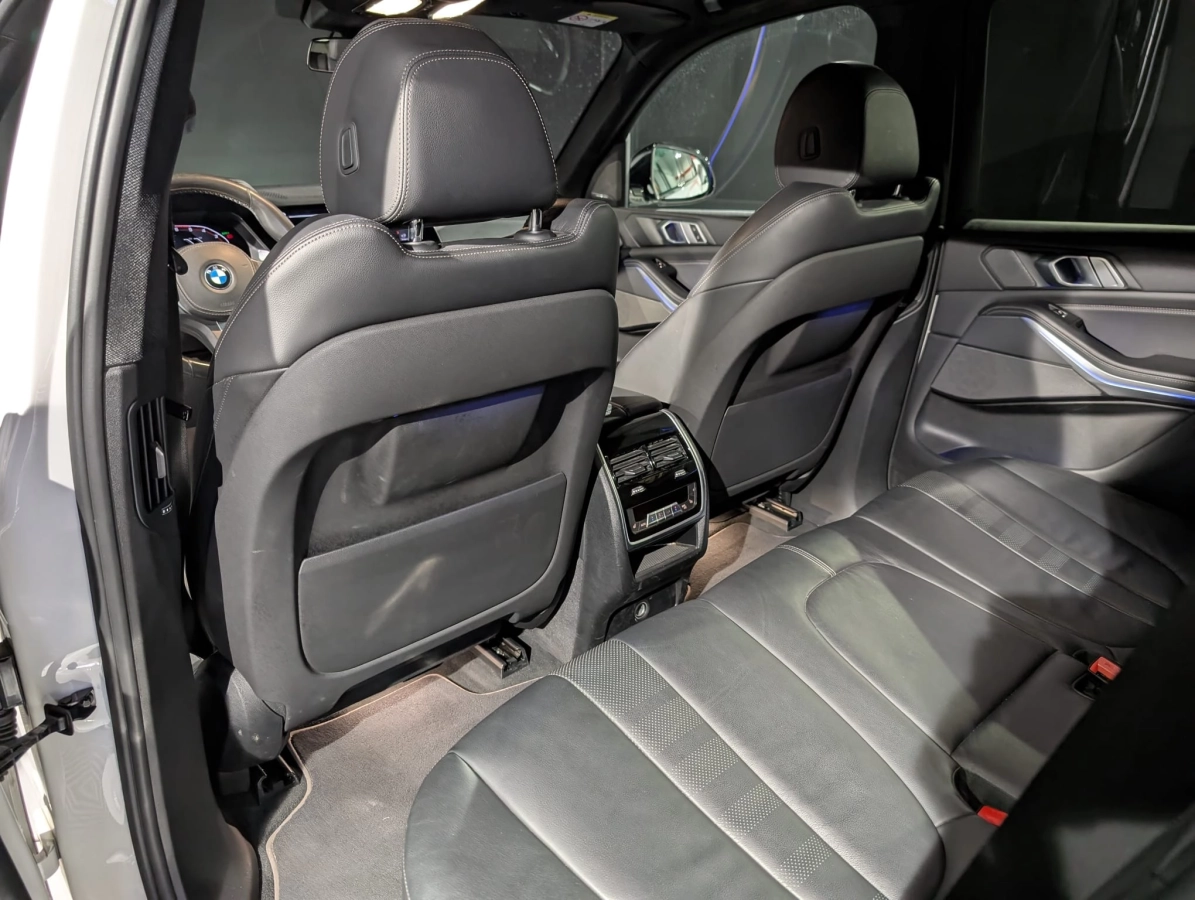 Bmw X5 - photo 32