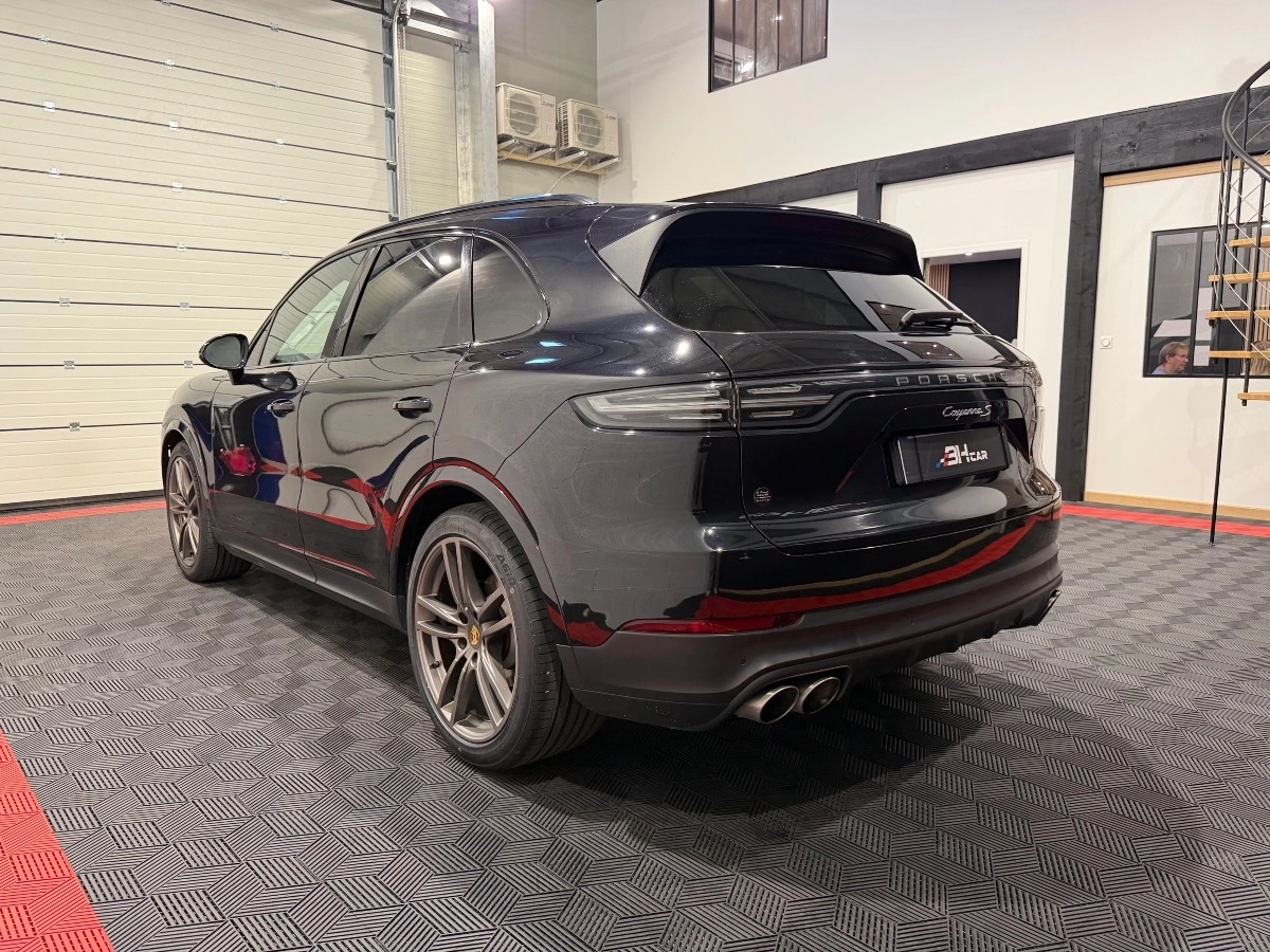 Porsche Cayenne - photo 5