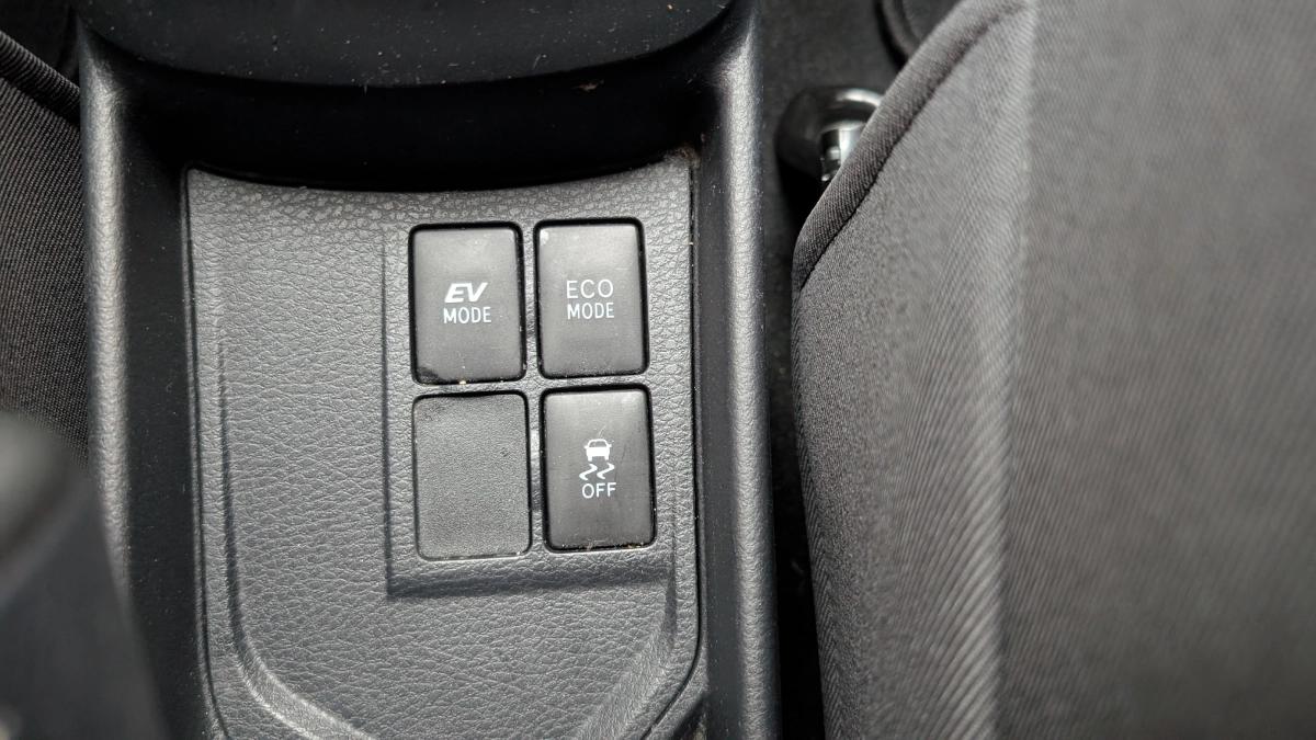 Toyota Yaris 1.0 VVTI 65