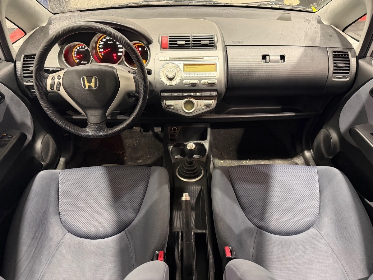 Honda Jazz - photo 13