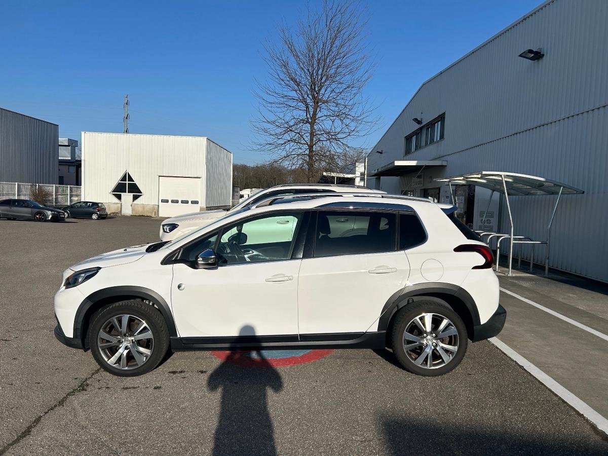 Peugeot 2008 GENERATION-I 1.6 BLUEHDI 120 CROSSWAY