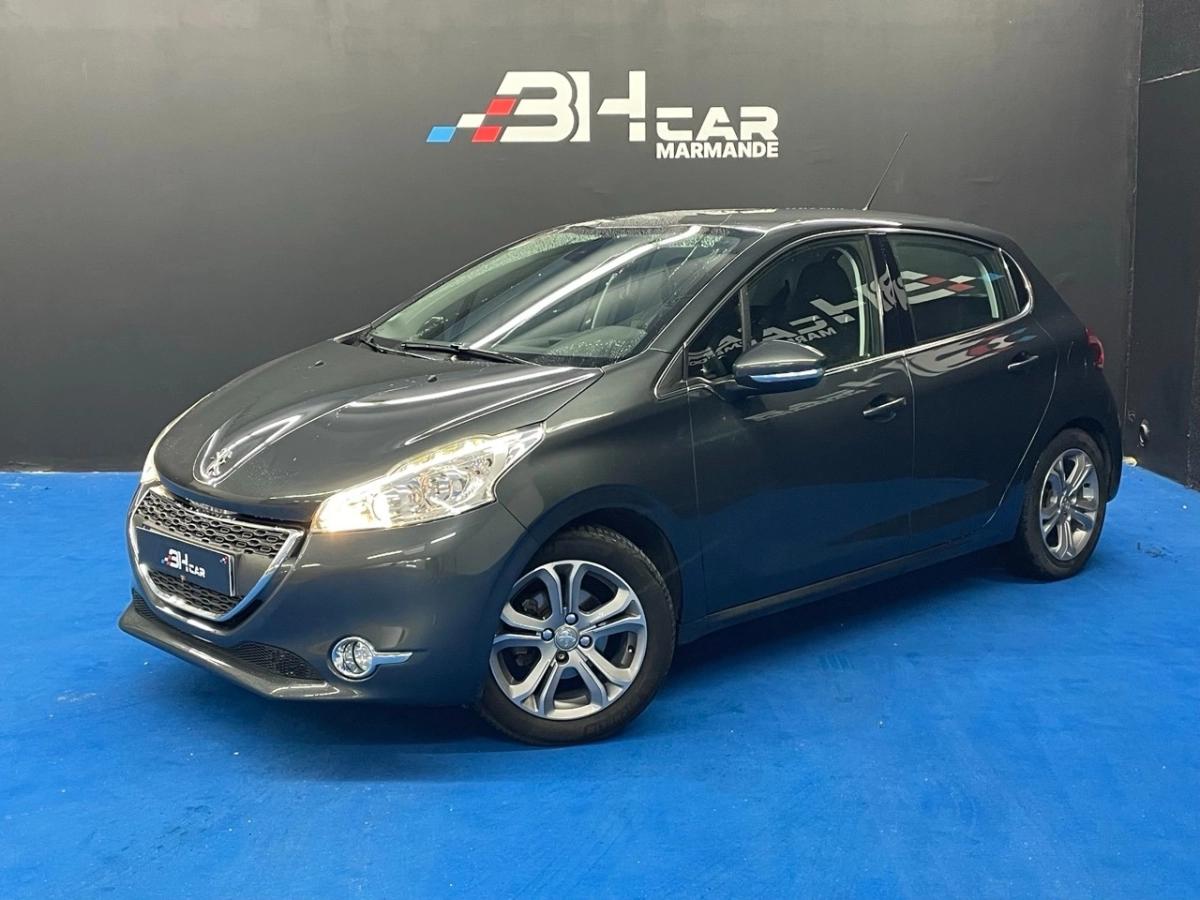 Image: Peugeot 208 1.2 VTi Allure 5 Portes BVM5